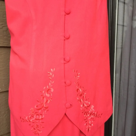 Dawn Joy fashions vtg  coral women’s embroidery detail Strappy Cross Back Dress - Picture 12 of 14